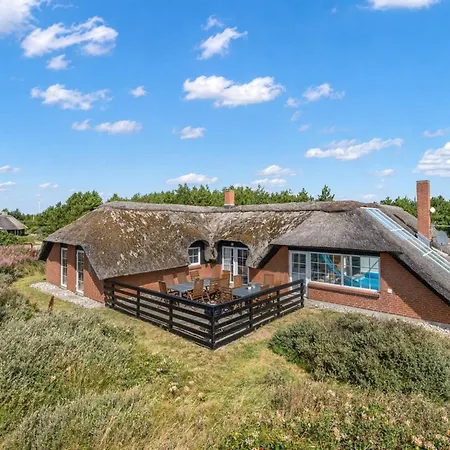 Eweline - 700m From The Sea By Interhome