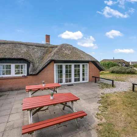 Eweline - 700m From The Sea By Interhome *